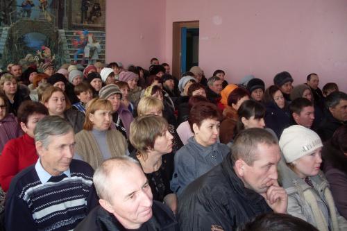 Фото с расширенного родительского собрания в МБОУ СОШ с.Шняево