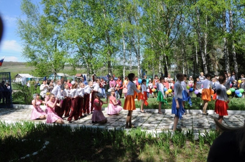 фото митинг 70-летие Победы Шняево май 2015