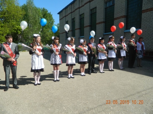 фото СОШ с.Шняево 22 мая 2015 11 кл прощались со школой